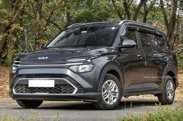 Kia Carens grey color