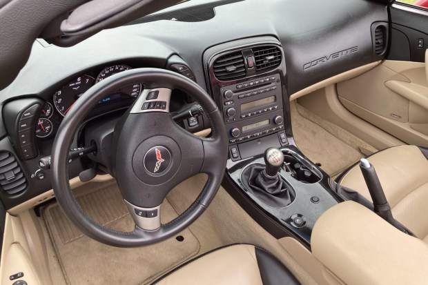 15k-Mile 2009 Chevrolet Corvette Convertible 3LT 6-Speed